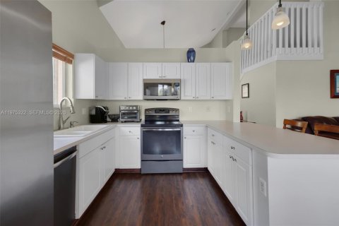 Villa ou maison à vendre à Homestead, Floride: 4 chambres, 216.09 m2 № 2042448 - photo 8