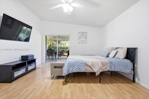 Villa ou maison à vendre à Homestead, Floride: 2 chambres, 129.78 m2 № 2052010 - photo 19