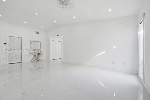 Villa ou maison à vendre à Homestead, Floride: 2 chambres, 129.78 m2 № 2052010 - photo 6