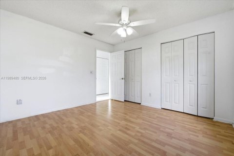 Villa ou maison à vendre à Homestead, Floride: 2 chambres, 129.78 m2 № 2052010 - photo 16