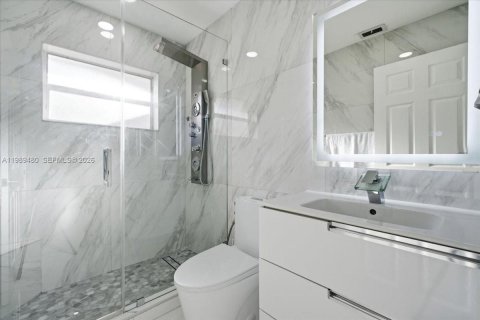 Villa ou maison à vendre à Homestead, Floride: 2 chambres, 129.78 m2 № 2052010 - photo 17