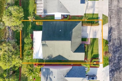 Villa ou maison à vendre à Homestead, Floride: 2 chambres, 129.78 m2 № 2052010 - photo 23