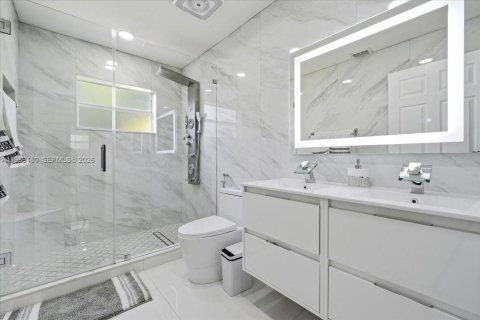 Villa ou maison à vendre à Homestead, Floride: 2 chambres, 129.78 m2 № 2052010 - photo 21