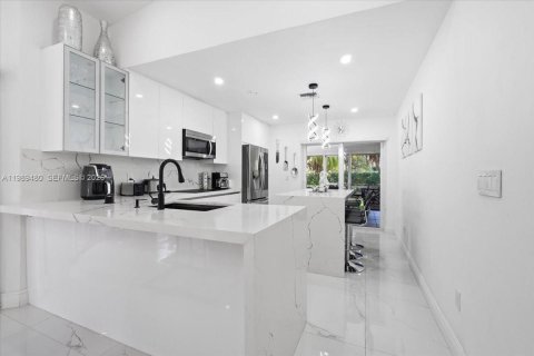 Villa ou maison à vendre à Homestead, Floride: 2 chambres, 129.78 m2 № 2052010 - photo 11