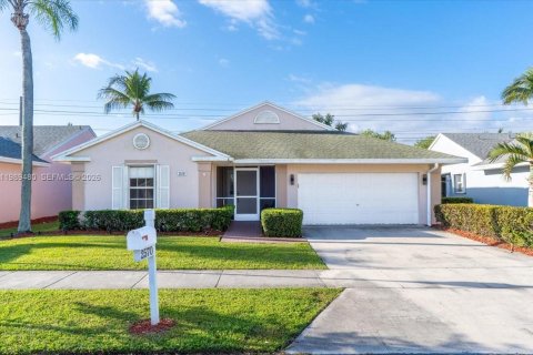 Villa ou maison à vendre à Homestead, Floride: 2 chambres, 129.78 m2 № 2052010 - photo 2