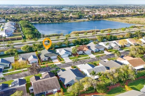 Villa ou maison à vendre à Homestead, Floride: 2 chambres, 129.78 m2 № 2052010 - photo 26