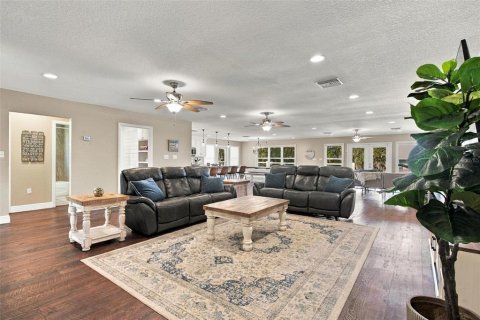 Villa ou maison à vendre à Weirsdale, Floride: 4 chambres, 240.8 m2 № 2424218 - photo 11