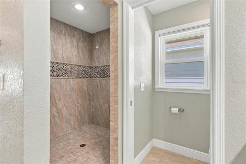 Villa ou maison à vendre à Weirsdale, Floride: 4 chambres, 240.8 m2 № 2424218 - photo 24