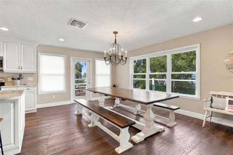 Villa ou maison à vendre à Weirsdale, Floride: 4 chambres, 240.8 m2 № 2424218 - photo 17