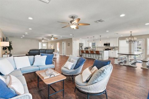 Villa ou maison à vendre à Weirsdale, Floride: 4 chambres, 240.8 m2 № 2424218 - photo 19