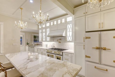House in Sarasota, Florida 5 bedrooms, 444.26 sq.m. № 2216494 - photo 19