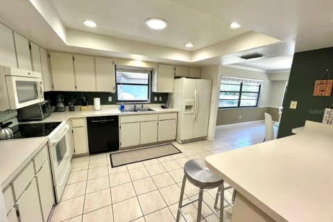Villa ou maison à louer à Clearwater, Floride: 4 chambres, 227.24 m2 № 2376725 - photo 6