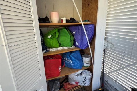 Condo in Margate, Florida, 2 bedrooms № 1974259 - photo 20