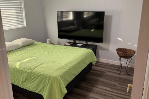 Condo in Margate, Florida, 2 bedrooms № 1974259 - photo 8