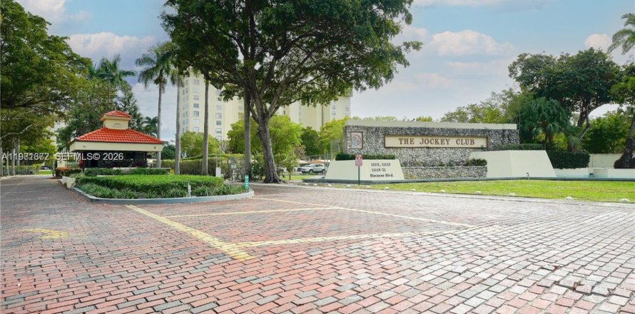 Condo in Miami, Florida, 2 bedrooms  № 2043160