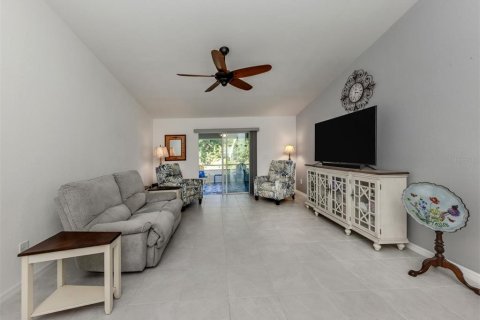 Casa en venta en North Port, Florida, 3 dormitorios, 152.27 m2 № 1510382 - foto 3