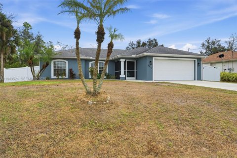 Купить виллу или дом в Норт-Порт, Флорида 3 спальни, 128.3м2, № 2002468 - фото 25