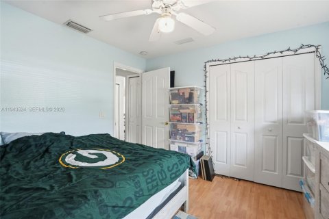 Купить виллу или дом в Норт-Порт, Флорида 3 спальни, 128.3м2, № 2002468 - фото 17