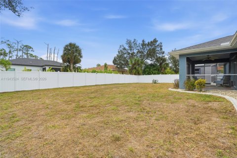 Купить виллу или дом в Норт-Порт, Флорида 3 спальни, 128.3м2, № 2002468 - фото 30