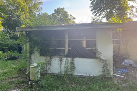 House in Ocala, Florida 3 bedrooms, 125.23 sq.m. № 1894063 - photo 19
