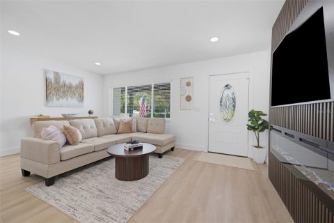 Villa ou maison à vendre à Clearwater, Floride: 4 chambres, 125.51 m2 № 2412700 - photo 5
