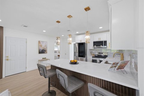 Villa ou maison à vendre à Clearwater, Floride: 4 chambres, 125.51 m2 № 2412700 - photo 14