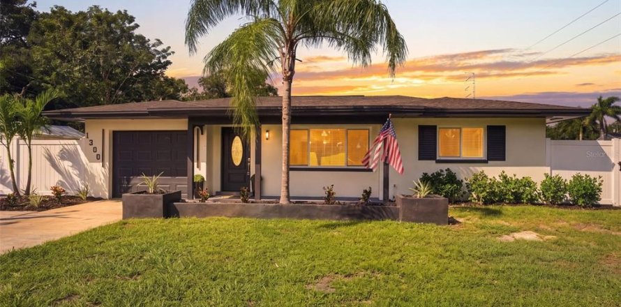 Villa ou maison à Clearwater, Floride 4 chambres, 125.51 m2 № 2412700