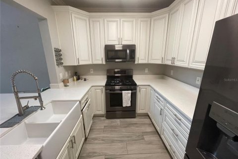 Condo in Clearwater, Florida, 2 bedrooms № 2342448 - photo 7