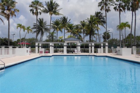 Casa en venta en Miami, Florida, 3 dormitorios, 177.72 m2 № 1786481 - foto 29