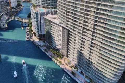 Copropriété à vendre à Miami, Floride: 2 chambres, 157.84 m2 № 1979692 - photo 3