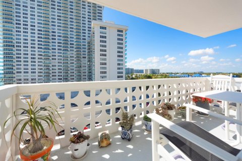 Copropriété à vendre à Fort Lauderdale, Floride: 2 chambres, 110.55 m2 № 2041439 - photo 9
