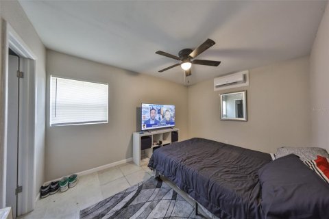 Propiedad comercial en venta en Riverview, Florida, 20 dormitorios, 119.57 m2 № 2123922 - foto 6