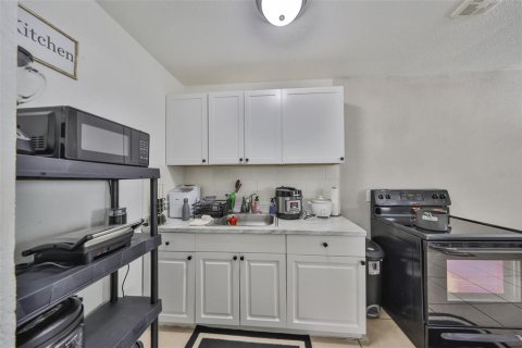 Propiedad comercial en venta en Riverview, Florida, 20 dormitorios, 119.57 m2 № 2123922 - foto 19