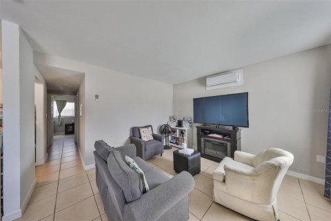 Propiedad comercial en venta en Riverview, Florida, 20 dormitorios, 119.57 m2 № 2123922 - foto 15