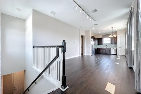 House in Orlando, Florida 5 bedrooms, 376.63 sq.m. № 1835837 - photo 24