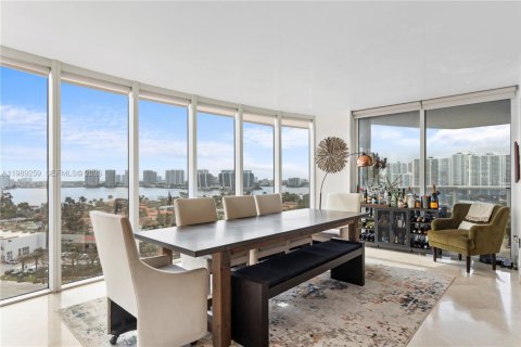 Copropriété à louer à Sunny Isles Beach, Floride: 3 chambres, 266.07 m2 № 2051565 - photo 5