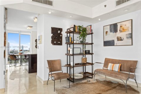 Copropriété à louer à Sunny Isles Beach, Floride: 3 chambres, 266.07 m2 № 2051565 - photo 13