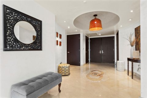 Copropriété à louer à Sunny Isles Beach, Floride: 3 chambres, 266.07 m2 № 2051565 - photo 2