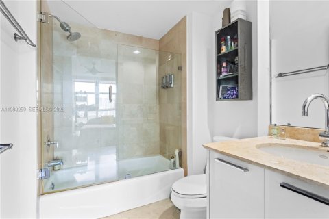 Copropriété à louer à Sunny Isles Beach, Floride: 3 chambres, 266.07 m2 № 2051565 - photo 29