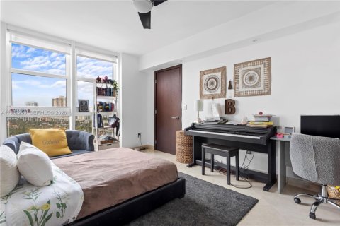 Copropriété à louer à Sunny Isles Beach, Floride: 3 chambres, 266.07 m2 № 2051565 - photo 27