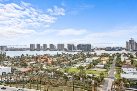 Copropriété à louer à Sunny Isles Beach, Floride: 3 chambres, 266.07 m2 № 2051565 - photo 15