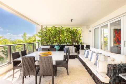 Condominio en venta en Miami, Florida, 4 dormitorios, 413.69 m2 № 1935426 - foto 20