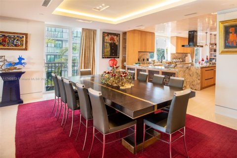 Condominio en venta en Miami, Florida, 4 dormitorios, 413.69 m2 № 1935426 - foto 14