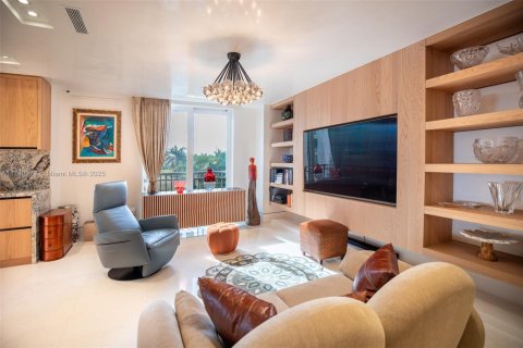 Condominio en venta en Miami, Florida, 4 dormitorios, 413.69 m2 № 1935426 - foto 6