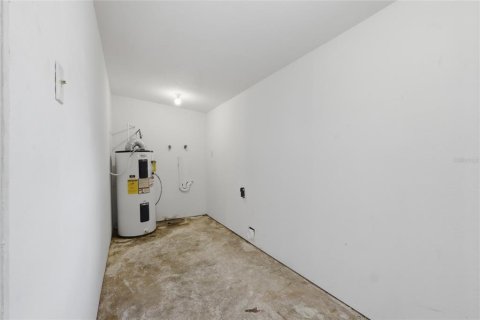 Villa ou maison à vendre à Brandon, Floride: 4 chambres, 138.42 m2 № 2148082 - photo 29