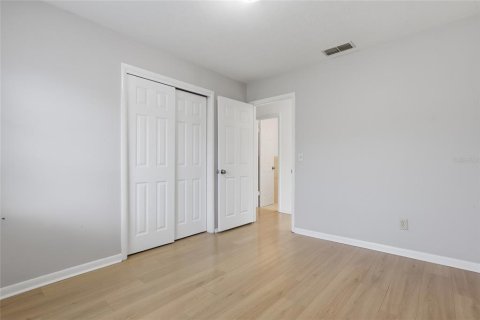 Villa ou maison à vendre à Brandon, Floride: 4 chambres, 138.42 m2 № 2148082 - photo 13