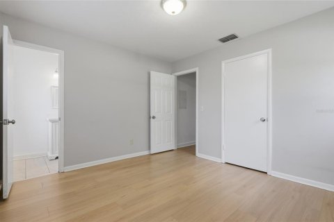 Villa ou maison à vendre à Brandon, Floride: 4 chambres, 138.42 m2 № 2148082 - photo 20