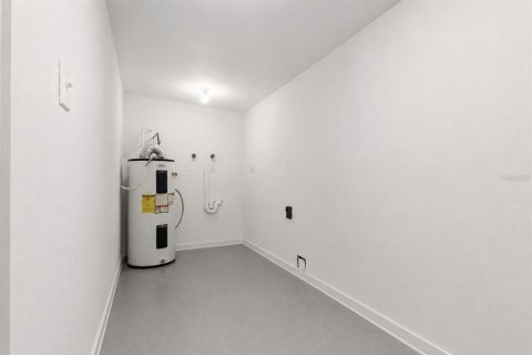Villa ou maison à vendre à Brandon, Floride: 4 chambres, 138.42 m2 № 2148082 - photo 28