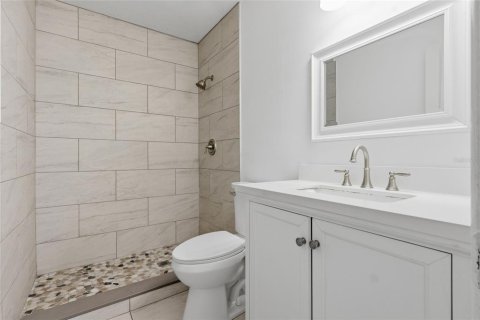 Villa ou maison à vendre à Brandon, Floride: 4 chambres, 138.42 m2 № 2148082 - photo 10