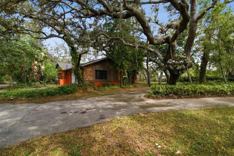 Casa en venta en New Port Richey, Florida, 3 dormitorios, 171.68 m2 № 1919855 - foto 2